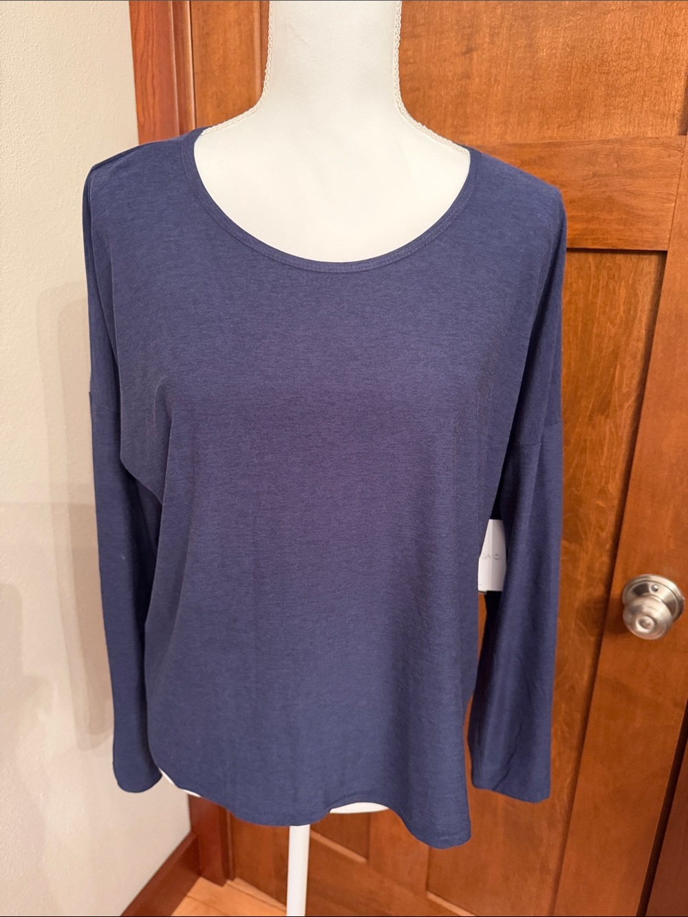 Beyond Yoga Long Sleeve Scoop Neck Top - Navy Blue